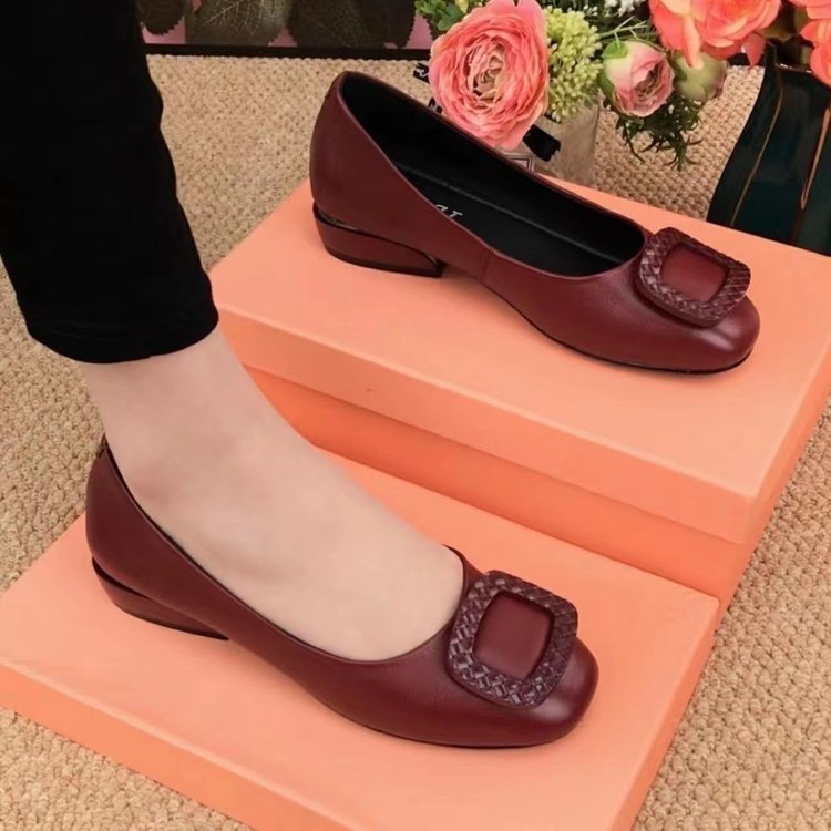 🔥【35-41】👠2025 Damskie buty skórzane z miękką podeszwą i grubym okrągłym obcasem-3930451