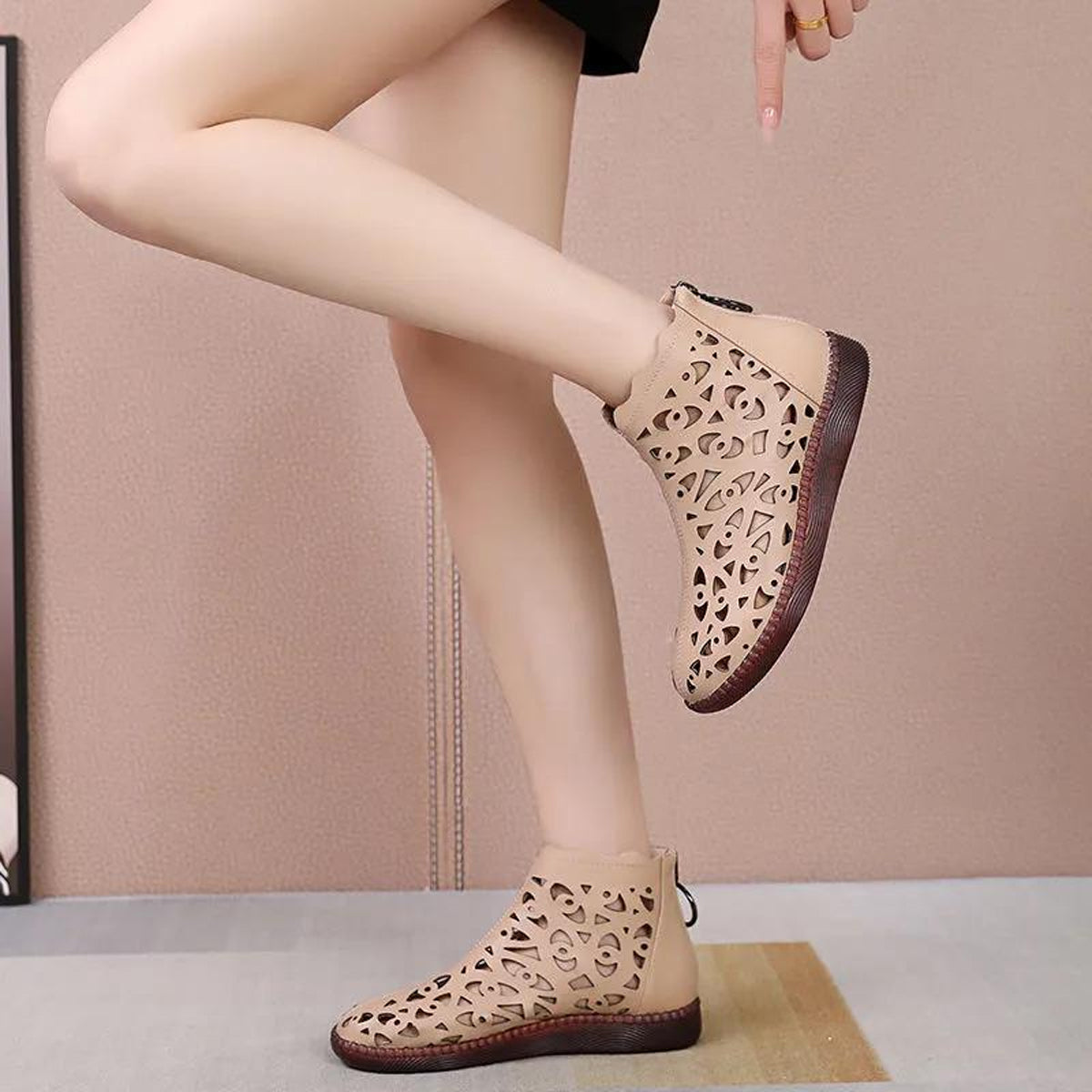 👡【Nowość na wiosnę】【35-42】 2025 nowe buty na co dzień z wydrążoną płaską podeszwą i miękką skórą-3897562