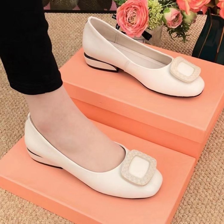 🔥【35-41】👠2025 Damskie buty skórzane z miękką podeszwą i grubym okrągłym obcasem-3930451